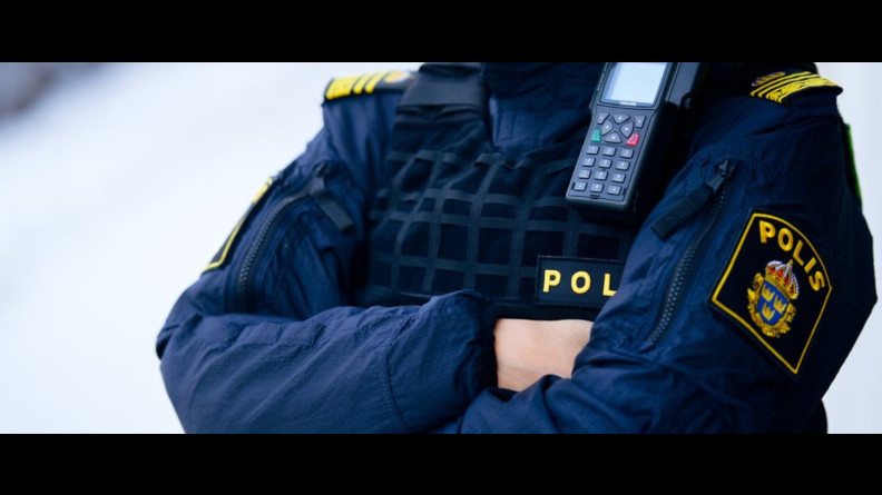 polis uniform skyddsväst arbetsmiljö 2024